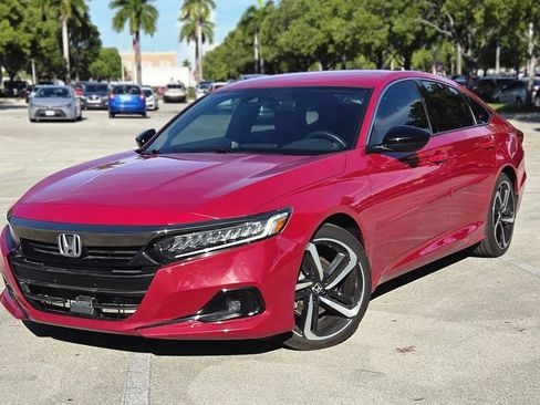 Used 2022 Honda Accord Sport image 2