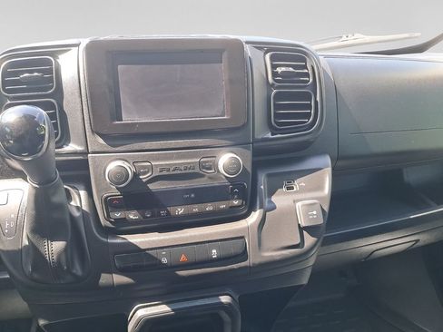 Used 2025 RAM ProMaster 2500 w/ Convenience Group FWD image 19