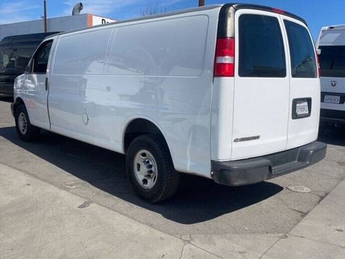 Used 2019 Chevrolet Express 2500 Extended w/ Driver Convenience Package RWD image 5