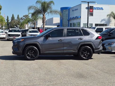 Used 2024 Toyota RAV4 LE FWD image 9