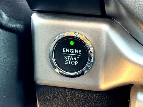 Certified 2024 Ford Expedition Max XLT image 17