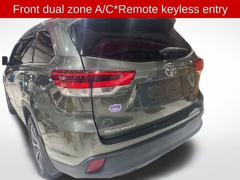 Used 2018 Toyota Highlander XLE image 6