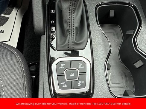 New 2026 Nissan Frontier SV w/ SV Convenience Package AWD/4WD image 24