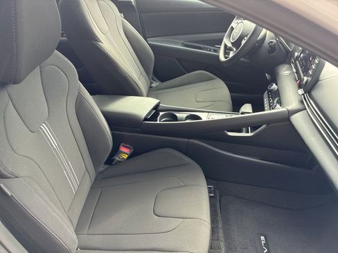 New 2026 Hyundai Elantra Hybrid FWD image 10