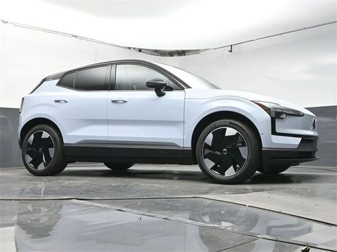 New 2025 Volvo EX30 Ultra w/ Climate Package image 28