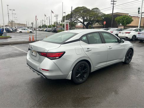 Used 2023 Nissan Sentra SV image 3