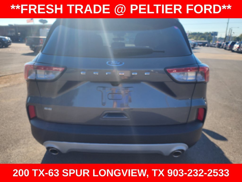 Used 2022 Ford Escape SE w/ Convenience Package FWD image 11