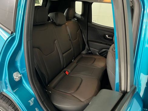 Used 2022 Jeep Renegade Trailhawk w/ Sun/Sound Group image 20