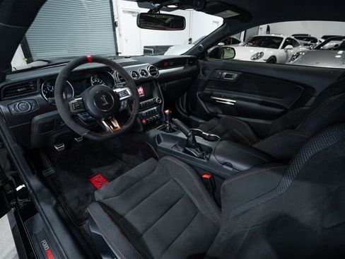Used 2018 Ford Mustang Shelby GT350R w/ GT350R Equipment Group 920A RWD image 18