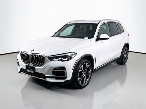 Used 2021 BMW X5 sDrive40i w/ Luxury Seating Package 2 image 1