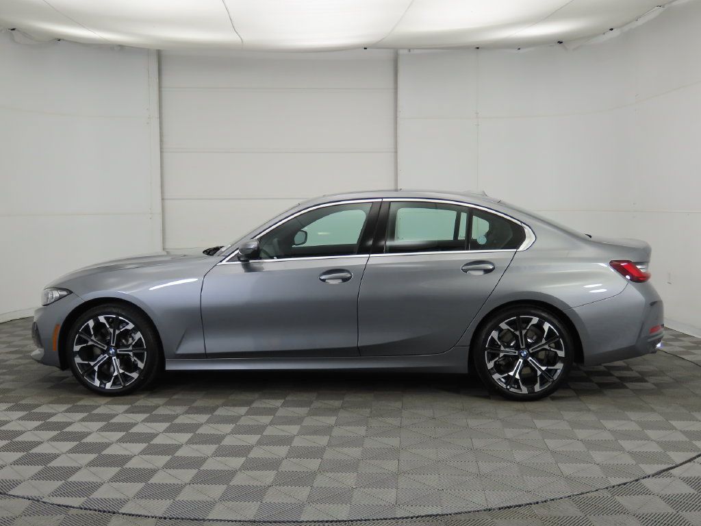 Used 2026 BMW 330i Sedan w/ Convenience Package RWD image 9