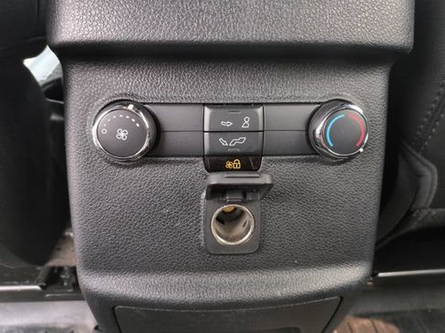 Certified 2018 Ford Explorer XLT w/ Equipment Group 202A AWD/4WD image 24