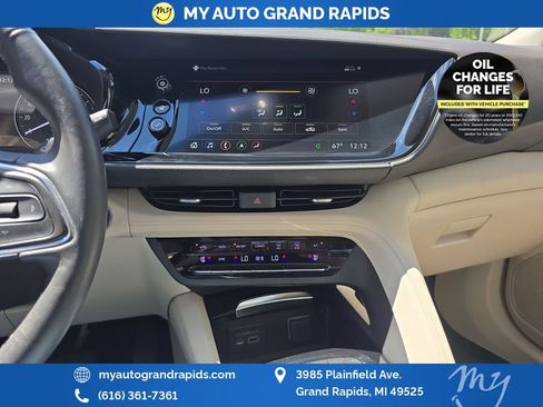 Used 2023 Buick Envision Avenir AWD/4WD image 18