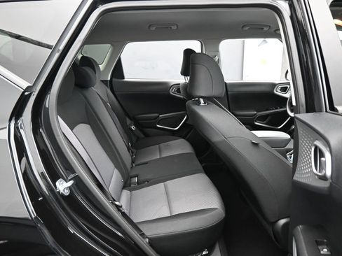 Used 2023 Kia Soul S FWD image 34