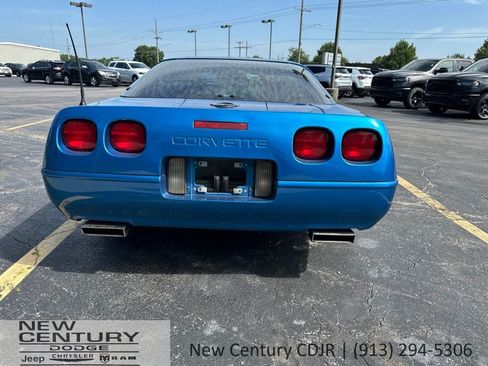 Used 1992 Chevrolet Corvette Coupe RWD image 6