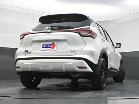 Used 2024 Nissan Kicks SR FWD image 27