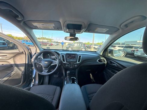 Used 2021 Chevrolet Equinox LT FWD image 24