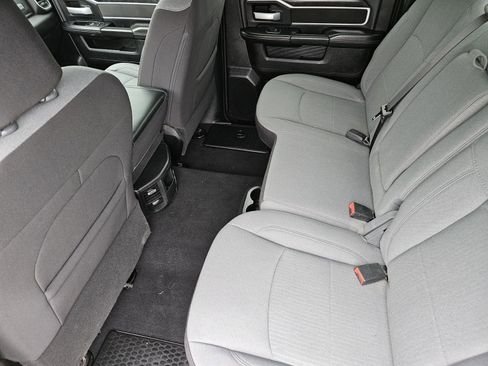 Used 2024 RAM 2500 Big Horn image 34