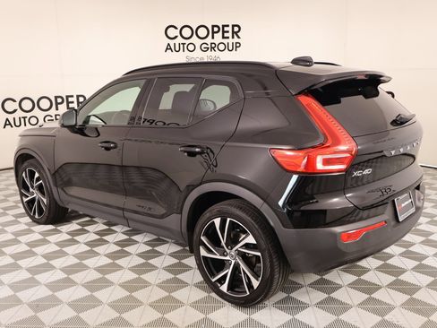 Used 2022 Volvo XC40 T5 R-Design w/ Advanced Package AWD/4WD image 24