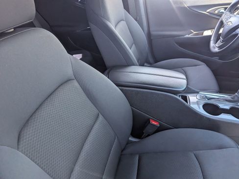 Used 2023 Chevrolet Malibu LT w/ Sport Edition image 10