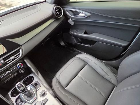 Used 2024 Alfa Romeo Giulia Ti AWD/4WD image 51