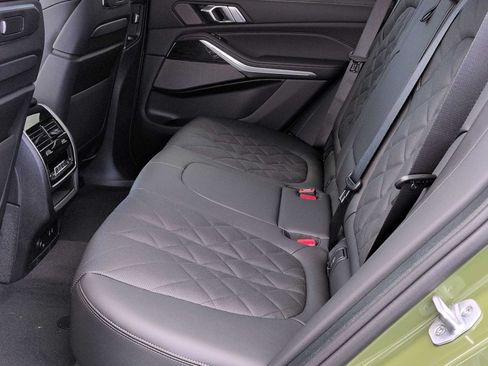 New 2026 BMW X5 xDrive40i AWD/4WD image 21