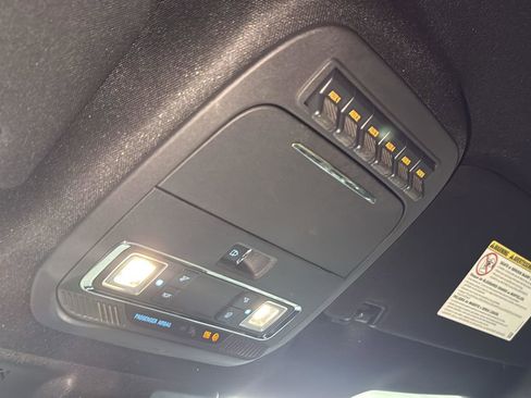 Used 2023 Ford F250 Lariat image 23