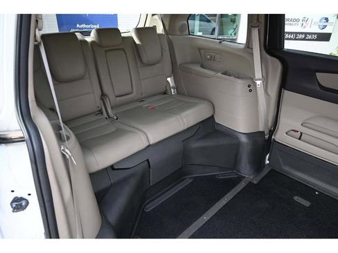 Used 2016 Honda Odyssey Touring Elite image 18