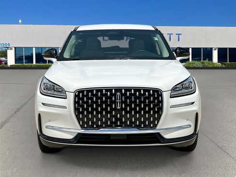 Used 2025 Lincoln Corsair Reserve FWD image 2