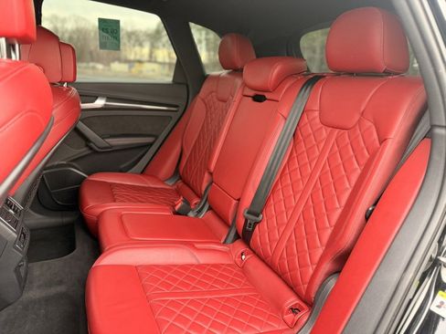 Used 2018 Audi SQ5 Prestige w/ Prestige Package image 16