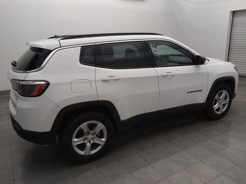 Used 2023 Jeep Compass Latitude AWD/4WD image 10