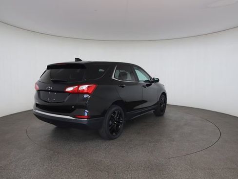 Used 2021 Chevrolet Equinox LT FWD image 18