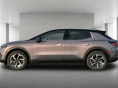 New 2026 Chevrolet Equinox EV LT image 7