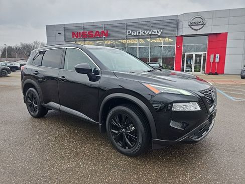 Used 2023 Nissan Rogue SV w/ SV Premium B Package image 1