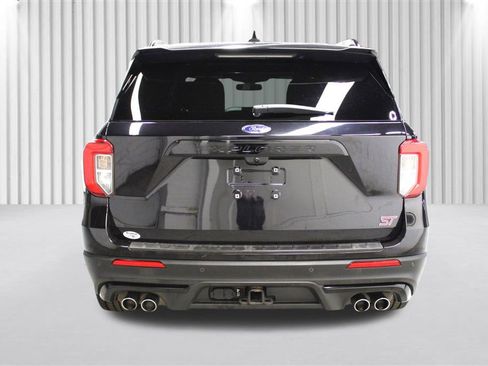 Used 2020 Ford Explorer ST w/ ST Street Pack image 4