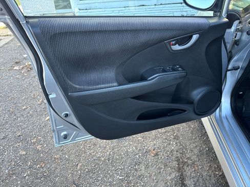 Used 2013 Honda Fit Sport image 10