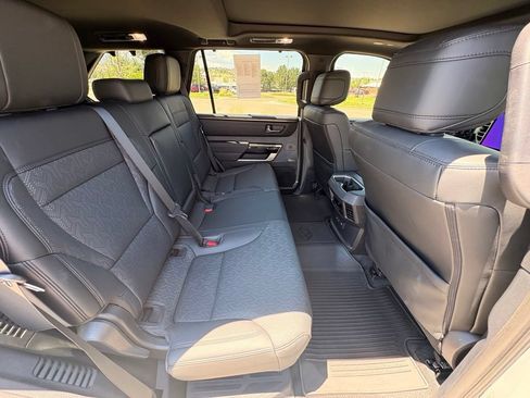 Used 2025 Toyota Sequoia Limited w/ Tow Technology Package AWD/4WD image 34