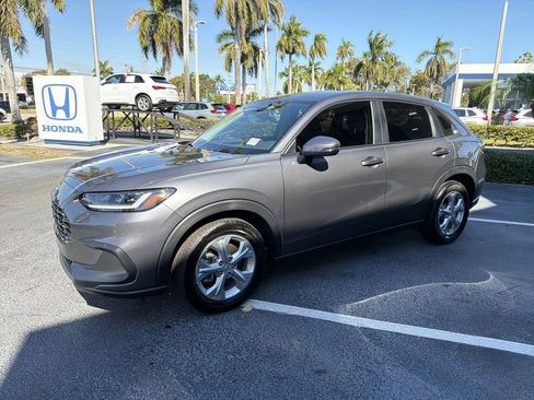 Certified 2025 Honda HR-V LX image 7