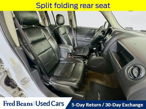 Used 2014 Jeep Patriot Latitude AWD/4WD image 28
