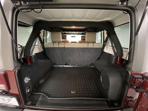 Used 2010 Jeep Wrangler Unlimited Sahara w/ Dual Top Group image 24