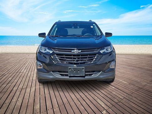 Used 2021 Chevrolet Equinox LT FWD image 2