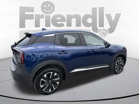 Used 2025 Nissan Kicks SV AWD/4WD image 8