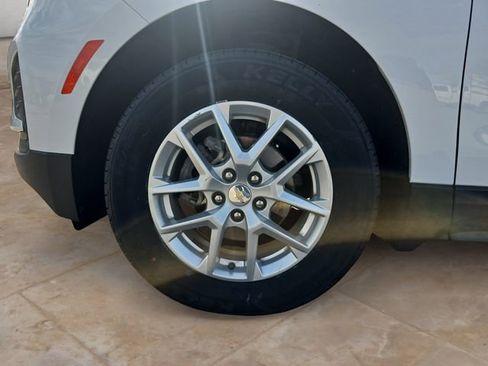 Used 2024 Chevrolet Equinox LS AWD/4WD image 14