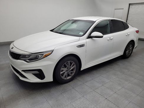 Used 2020 Kia Optima LX FWD image 2