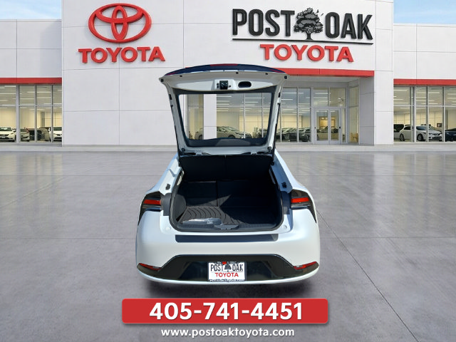 New 2027 Toyota Prius XLE FWD image 13