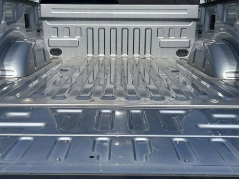 Used 2023 Ford F150 Lightning XLT AWD/4WD image 19