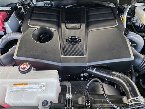 Used 2025 Toyota Tundra Limited image 22