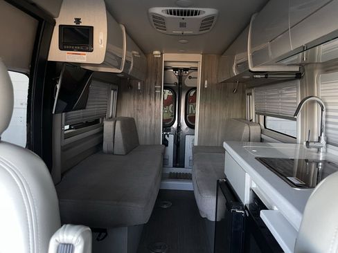 Used 2021 RAM ProMaster 3500 w/ Convenience Group image 28