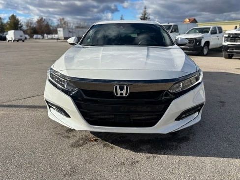 Used 2018 Honda Accord Sport image 10