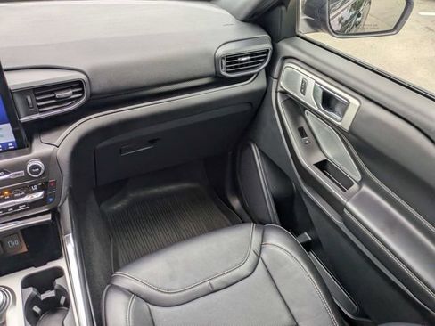Used 2020 Ford Explorer ST w/ Premium Technology Package AWD/4WD image 18